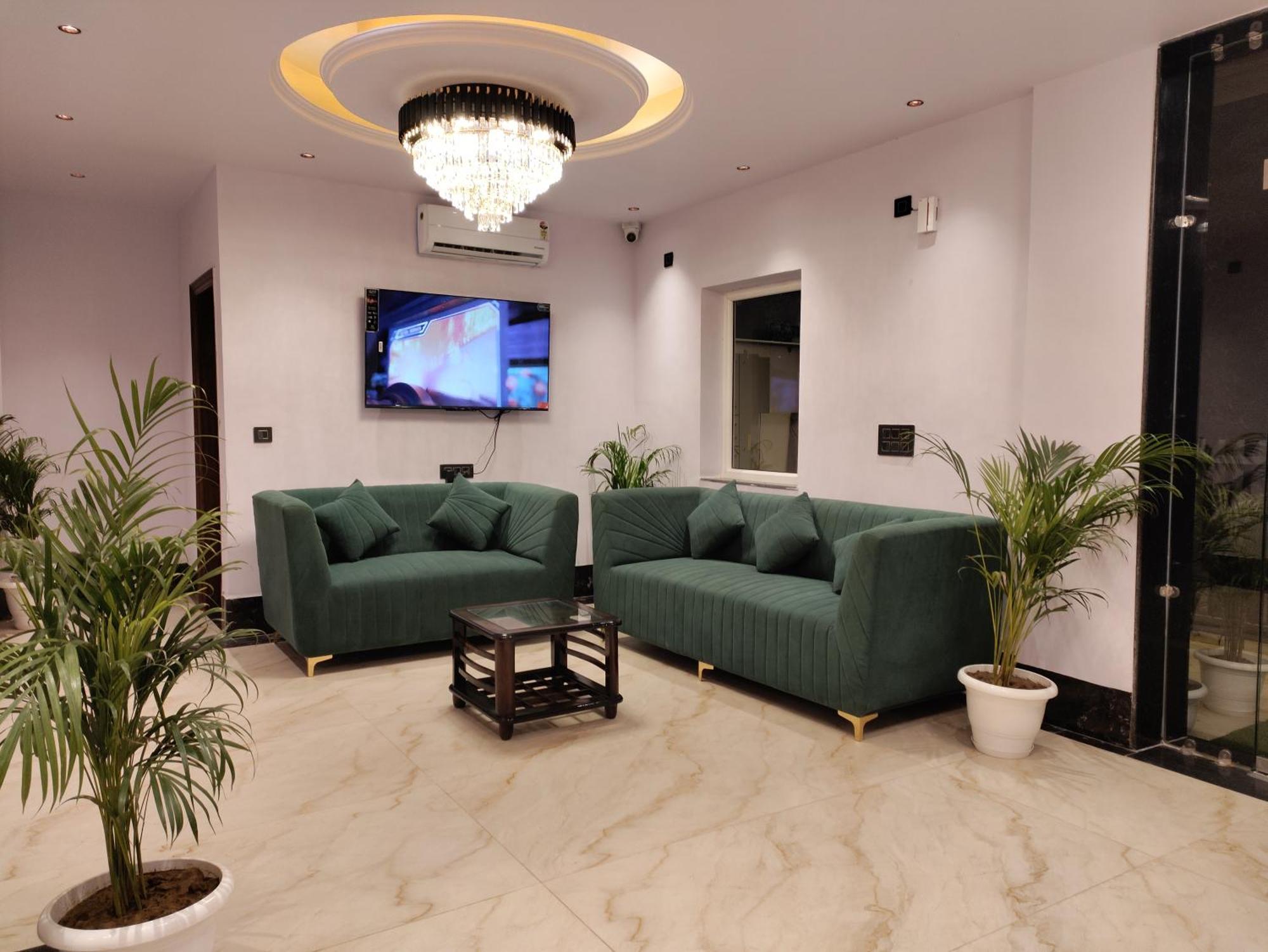 Emerald Suites Greater Noida Zewnętrze zdjęcie