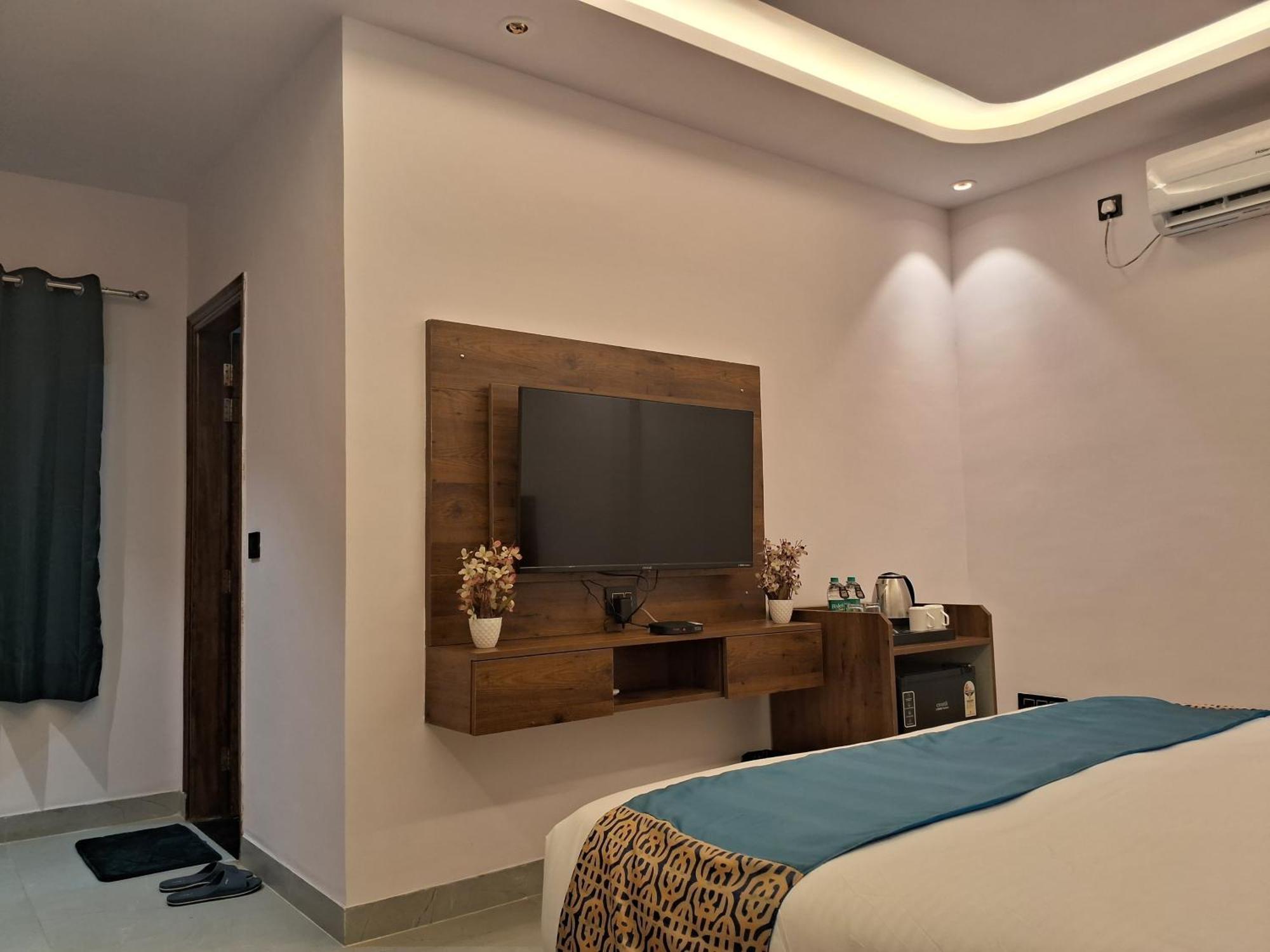 Emerald Suites Greater Noida Pokój zdjęcie