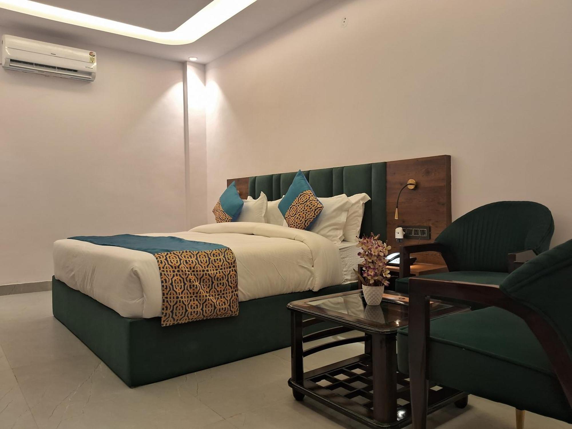 Emerald Suites Greater Noida Pokój zdjęcie