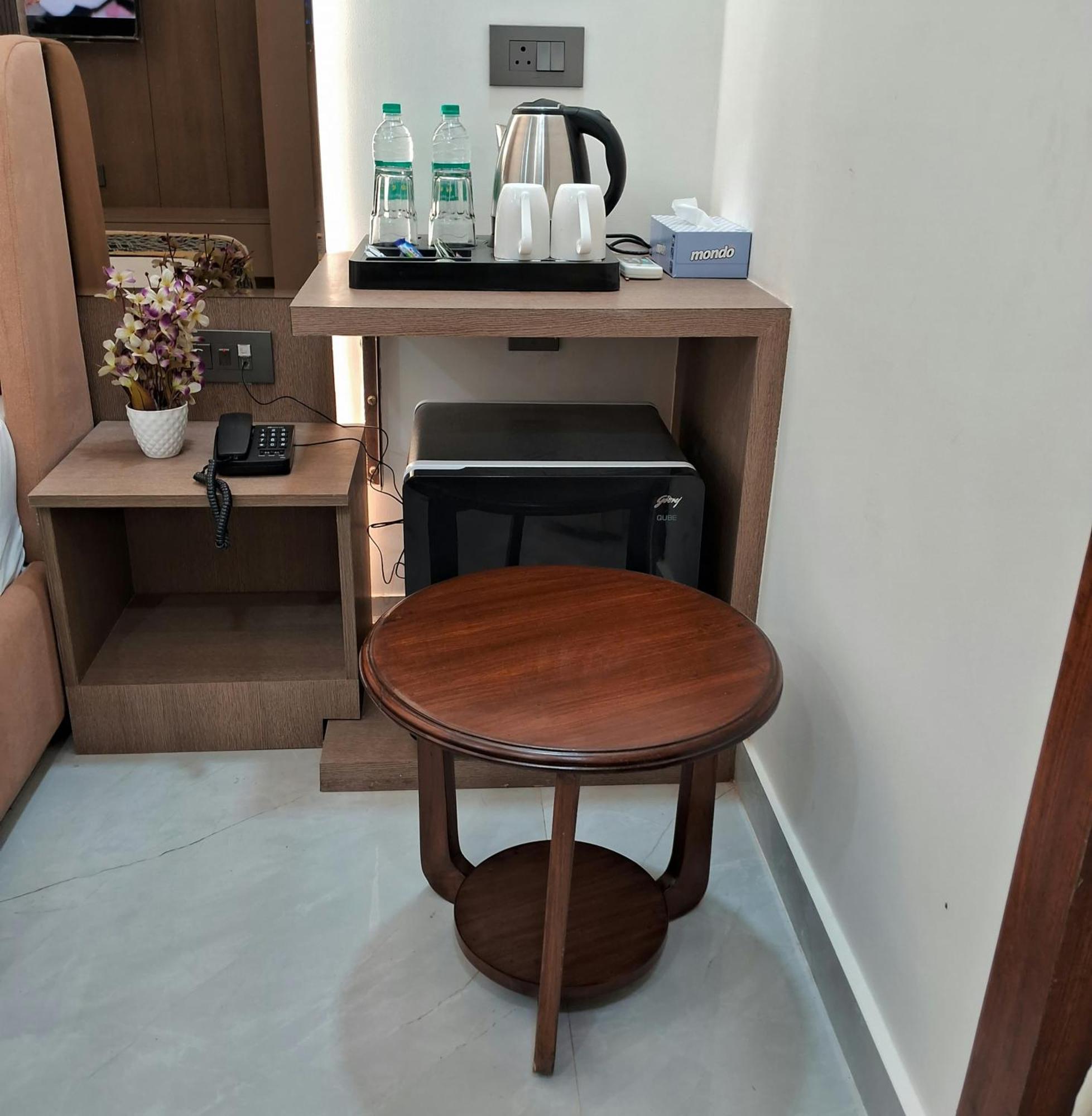 Emerald Suites Greater Noida Zewnętrze zdjęcie